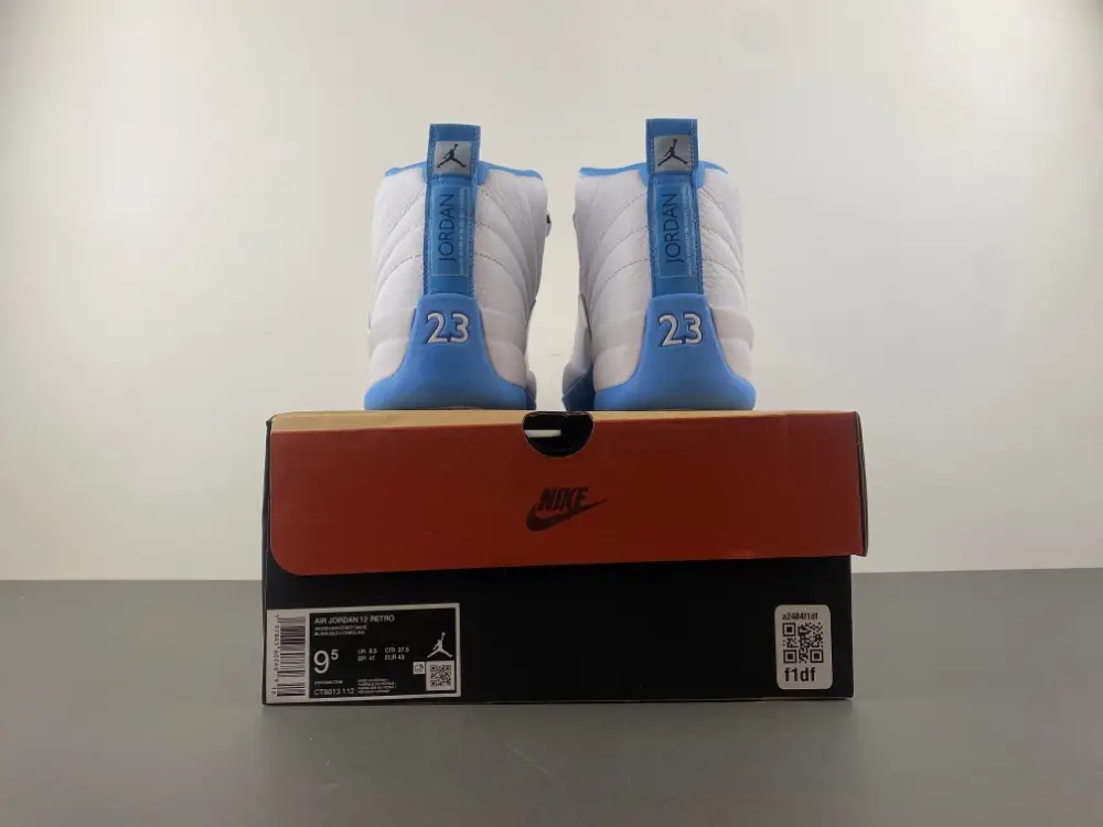 Air Jordan 12 