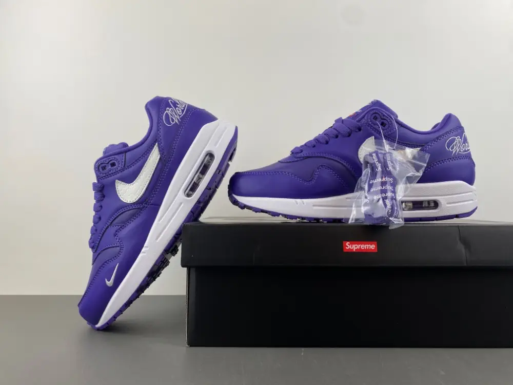 Supreme x Nike Air Max 1 