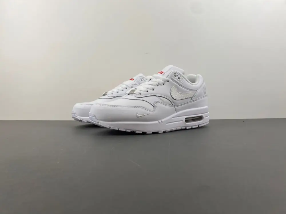 Supreme x Nike Air Max 1 '87 