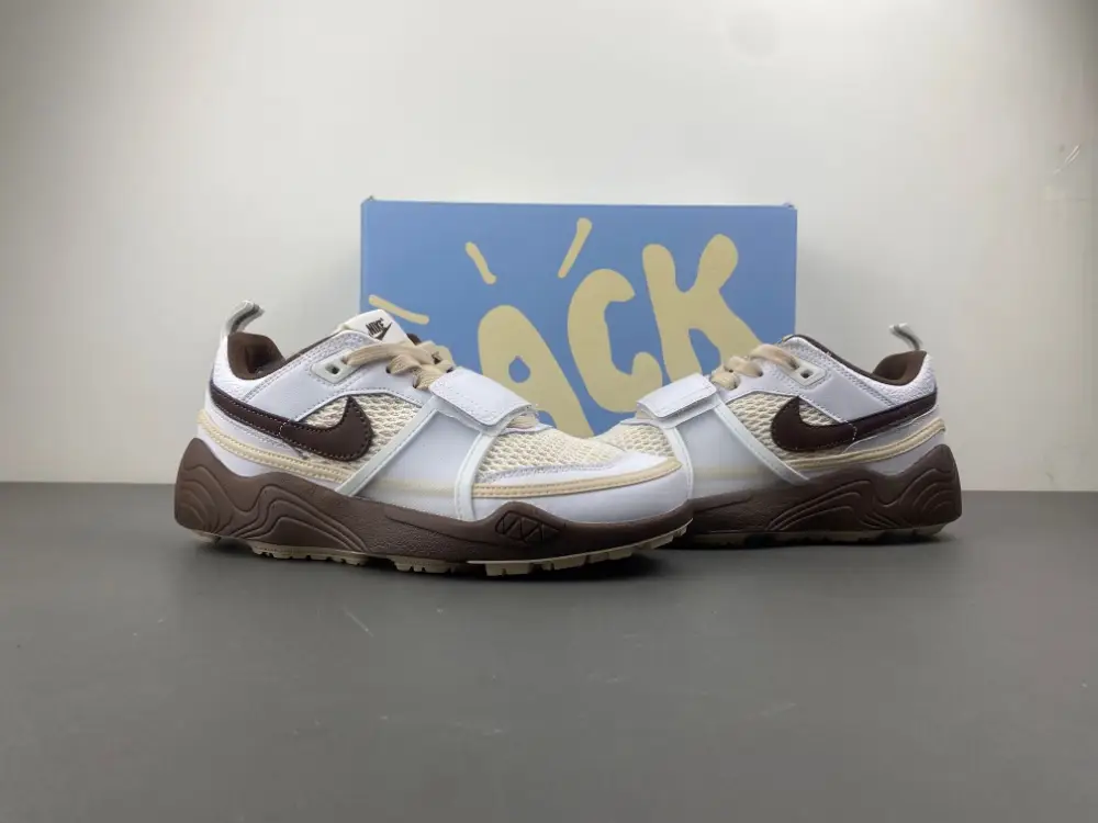 Travis Scott x Nike Zoom Field Jaxx 'Light Chocolate'  BCBA1119