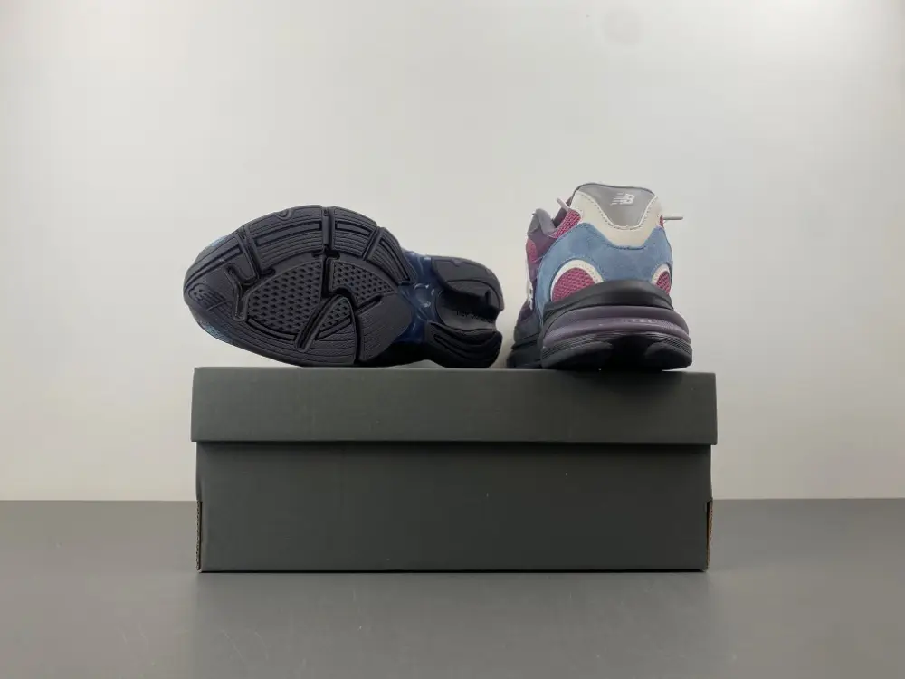 new balance NB  M2010ND 