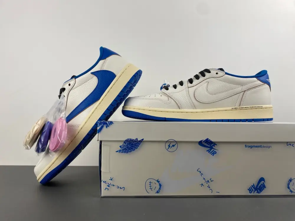 Travis Scott x Fragment x Air Jordan 1 Low OG 