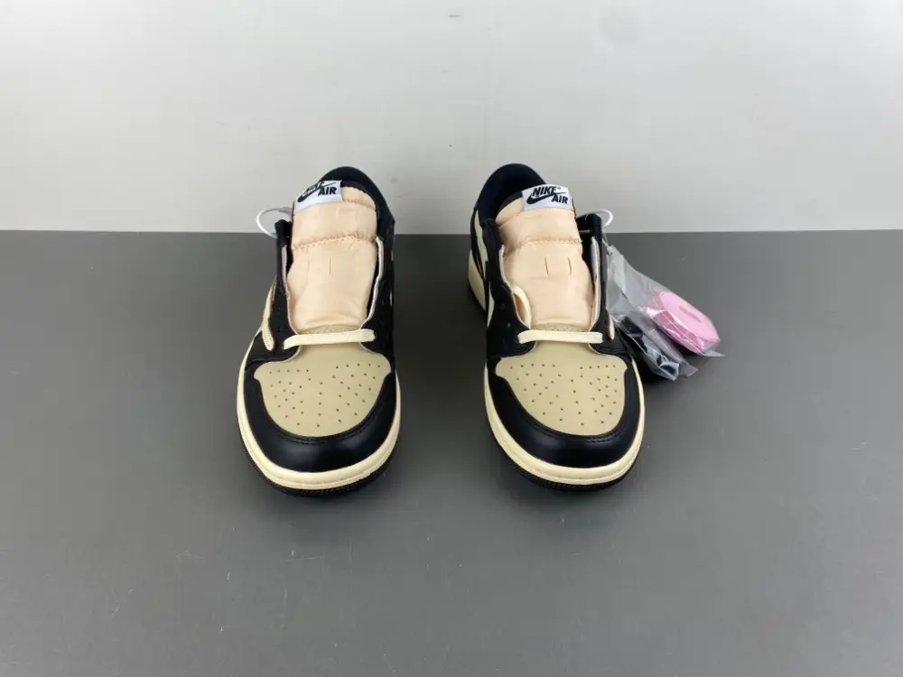 Travis Scott x Air Jordan 1 Retro Low OG SP 'Pale Vanilla 