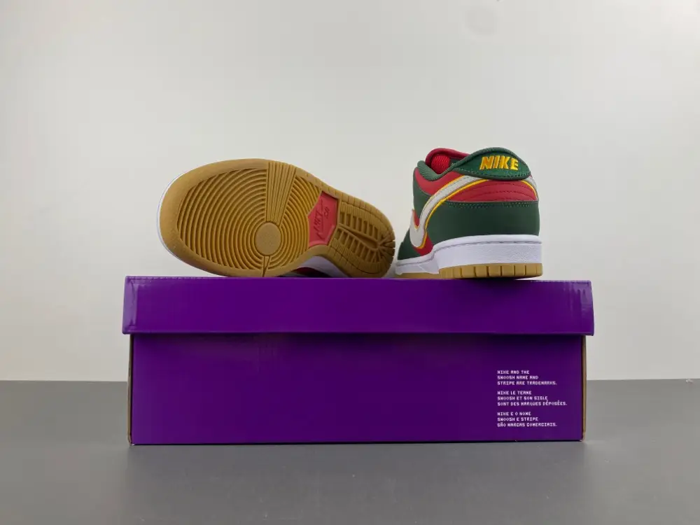 Nike SB Dunk Low PRM 