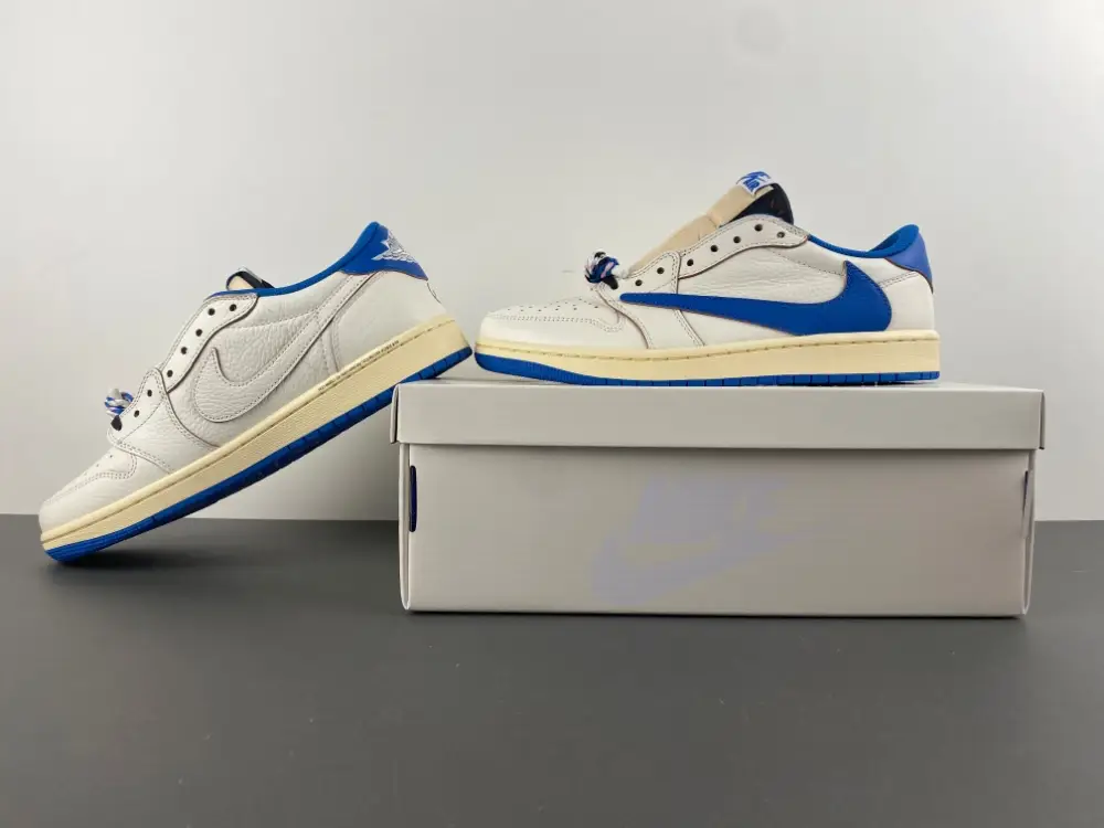 Travis Scott x Fragment x Air Jordan 1 Low OG 2.0 