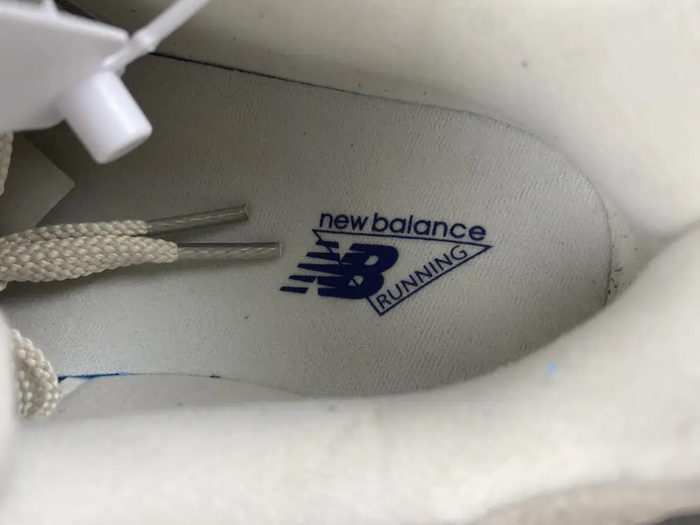 New Balance 9060 ' 