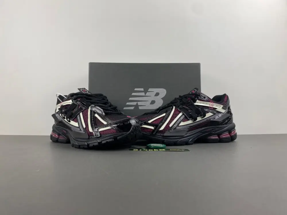 New Balance M 