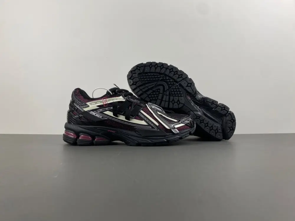 New Balance M 