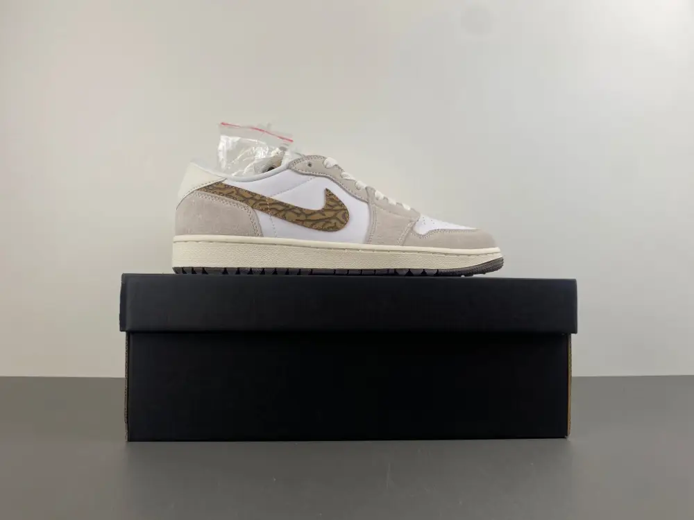 Air Jordan 1 Low 