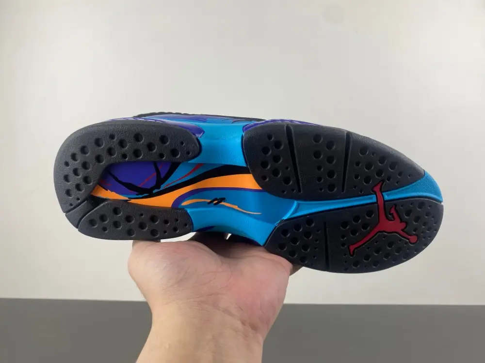 Air Jordan 8 