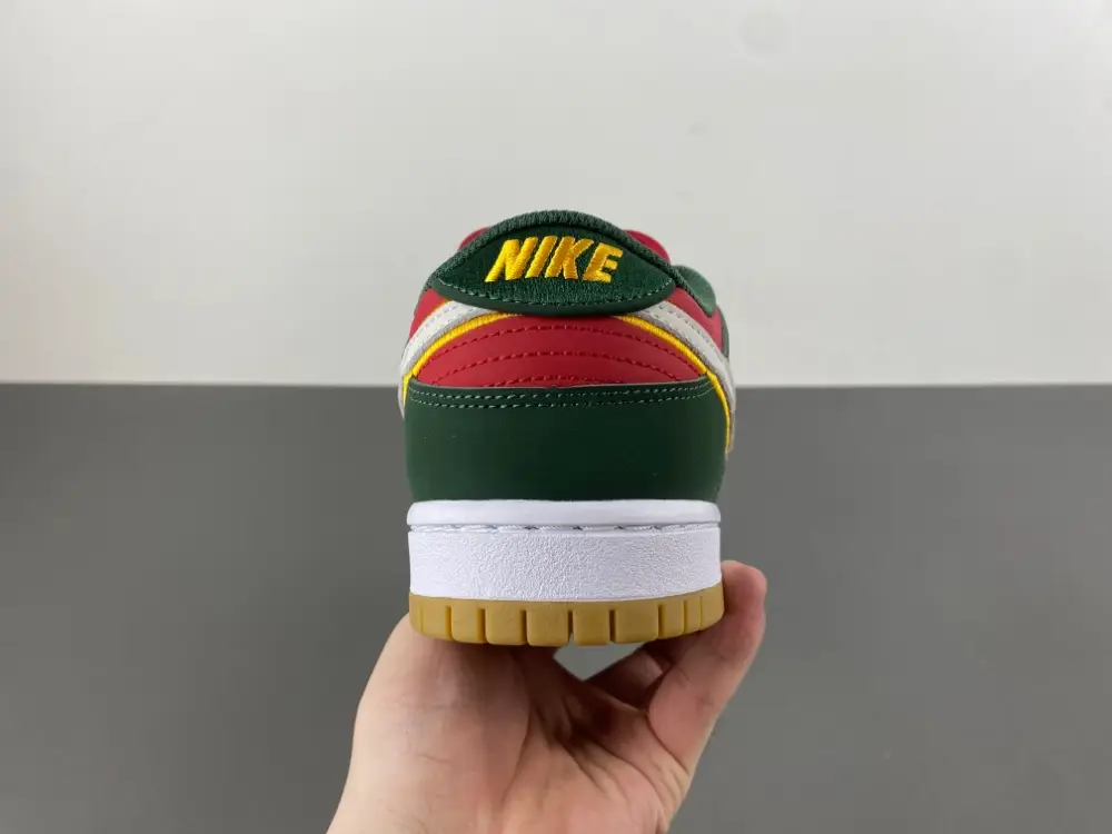 Nike SB Dunk Low PRM 