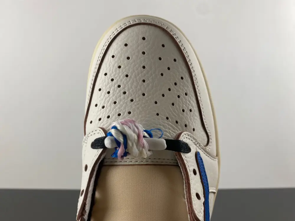 Travis Scott x Fragment x Air Jordan 1 Low OG 2.0 
