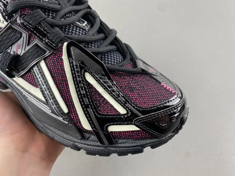 New Balance M 