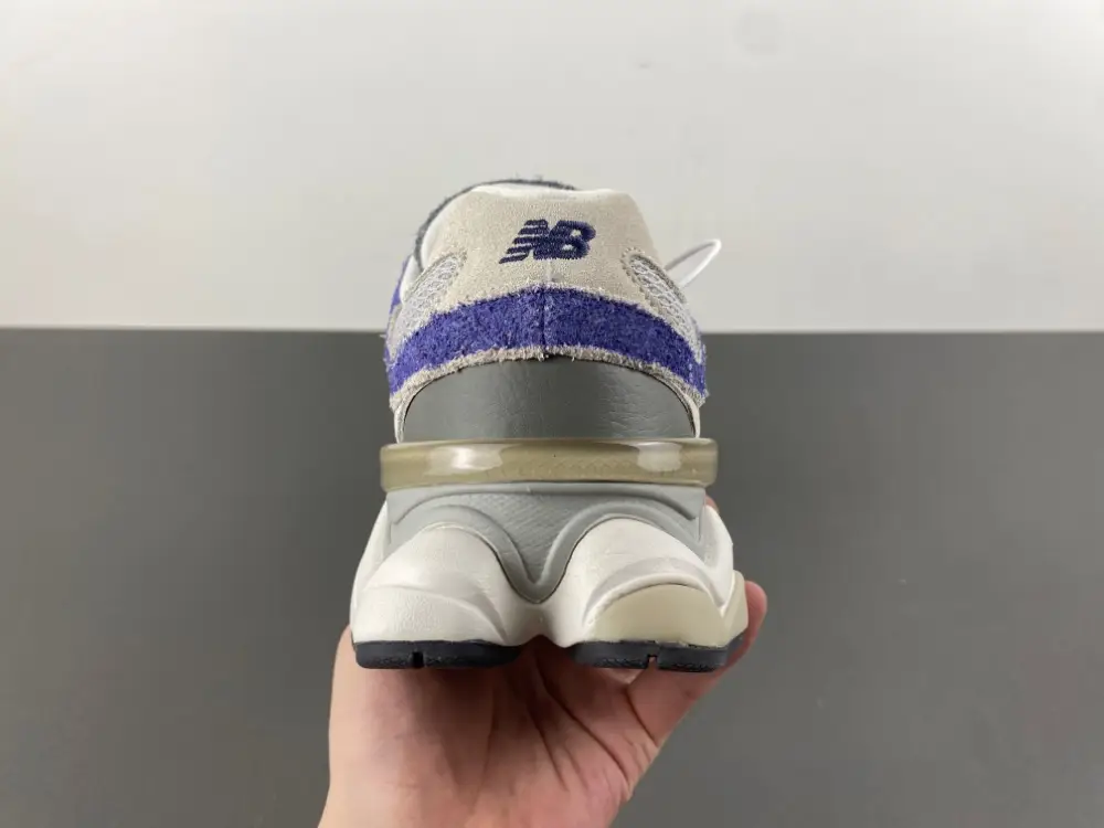 New Balance 9060 ' 