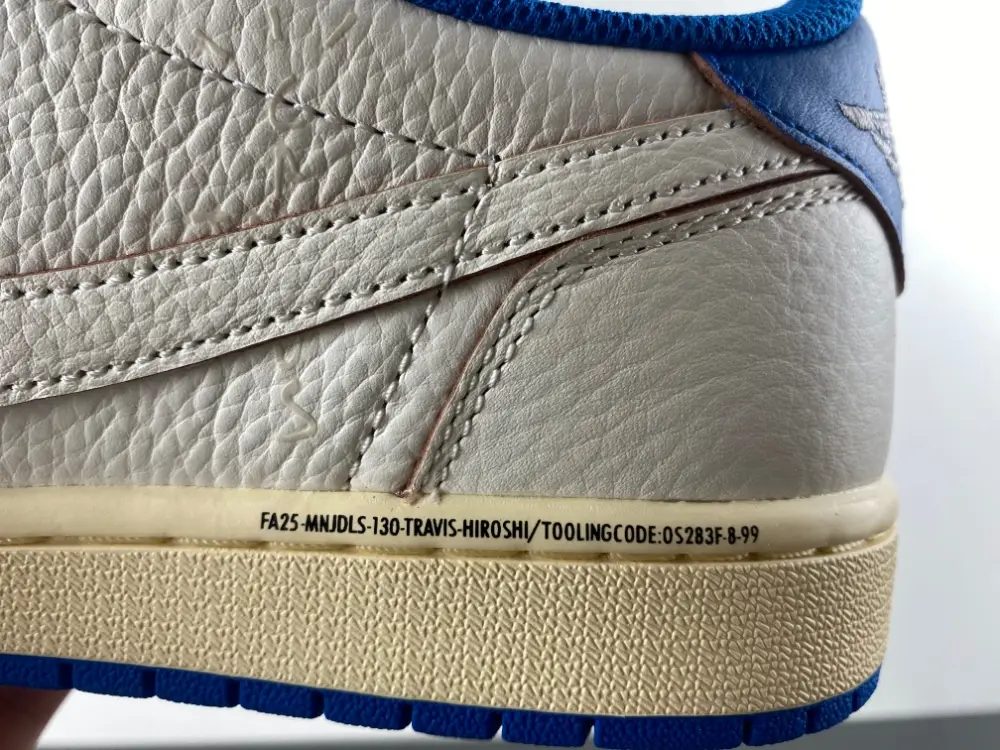 Travis Scott x Fragment x Air Jordan 1 Low OG 2.0 