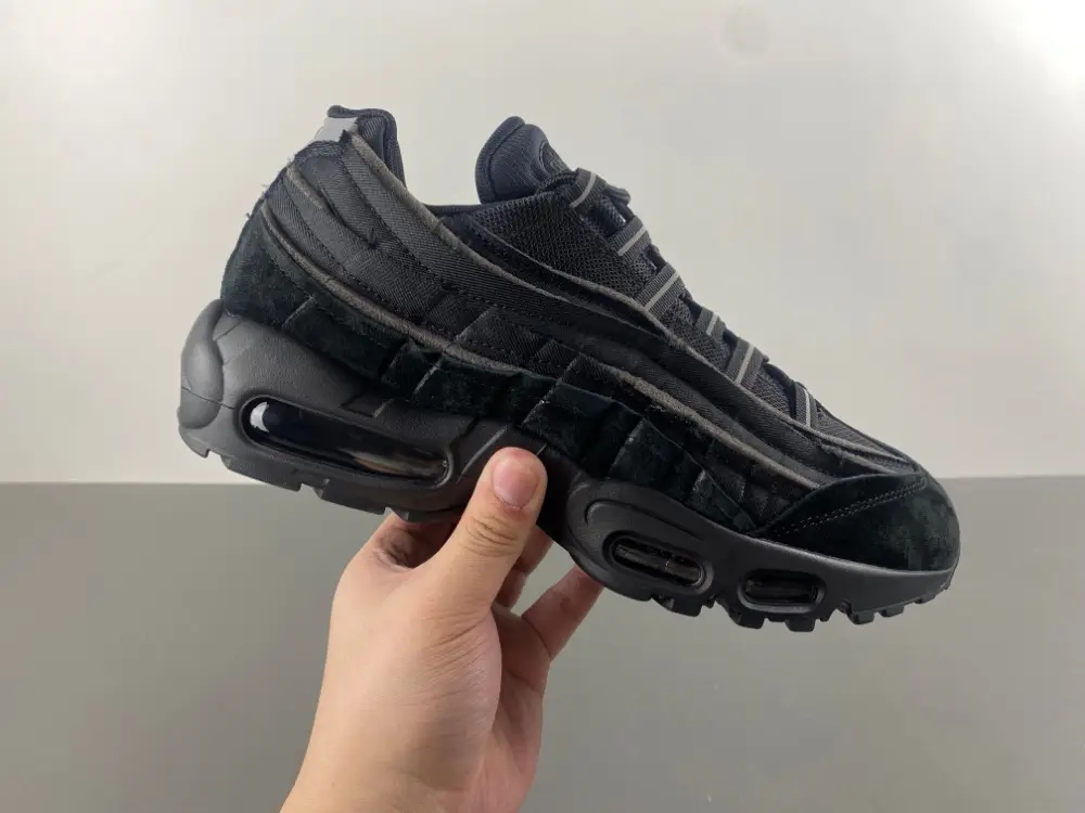 Comme des Garçons x Air Max 95 'Black' 