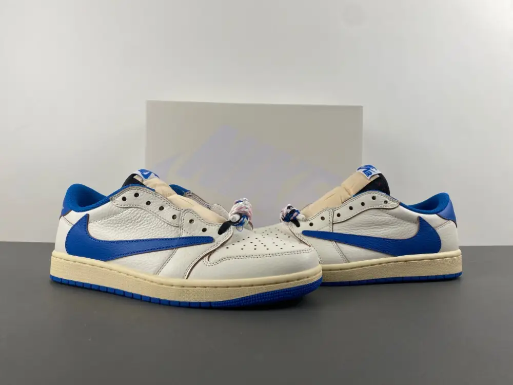 Travis Scott x Fragment x Air Jordan 1 Low OG 2.0  CEE69