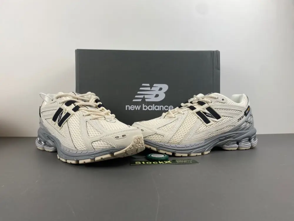 New Balance 1906 