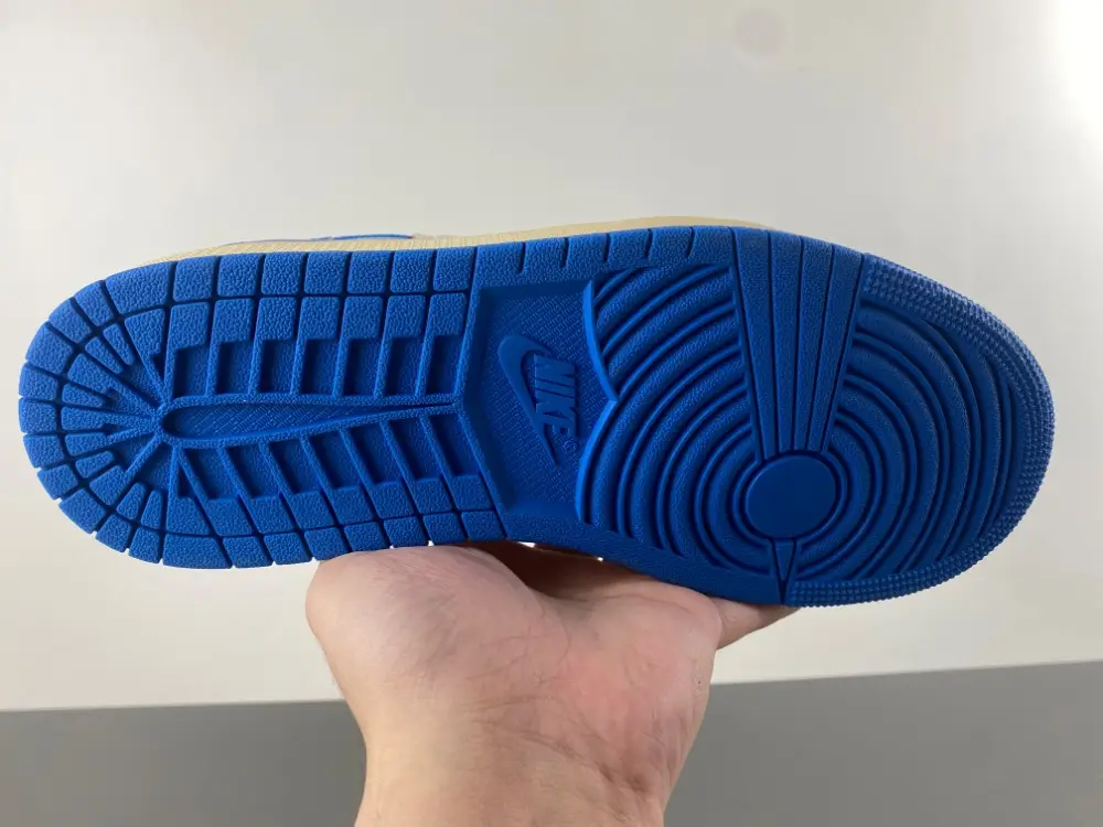 Travis Scott x Fragment x Air Jordan 1 Low OG 2.0 