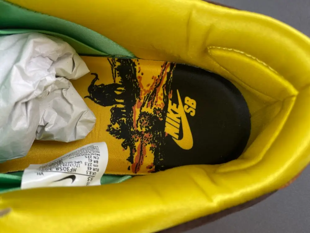 Nike SB Dunk Low 