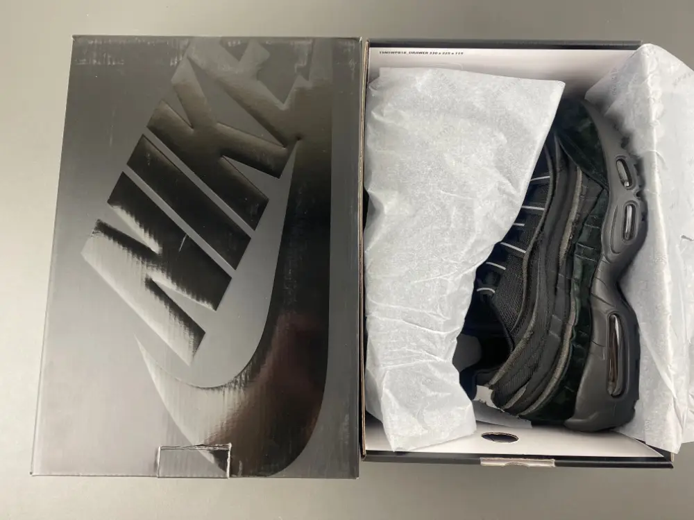 Comme des Garçons x Air Max 95 'Black' 