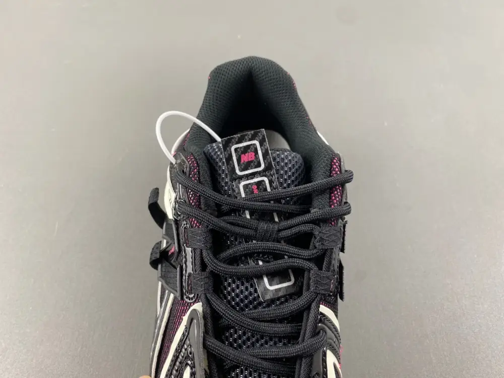 New Balance M 