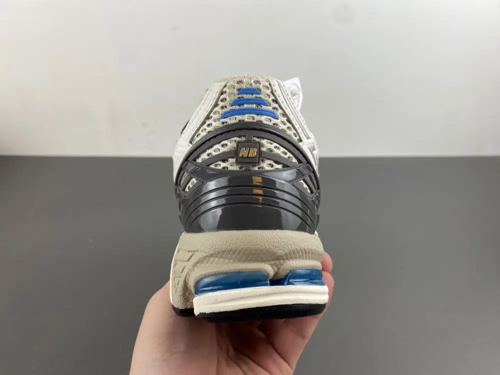 New Balance 1906 