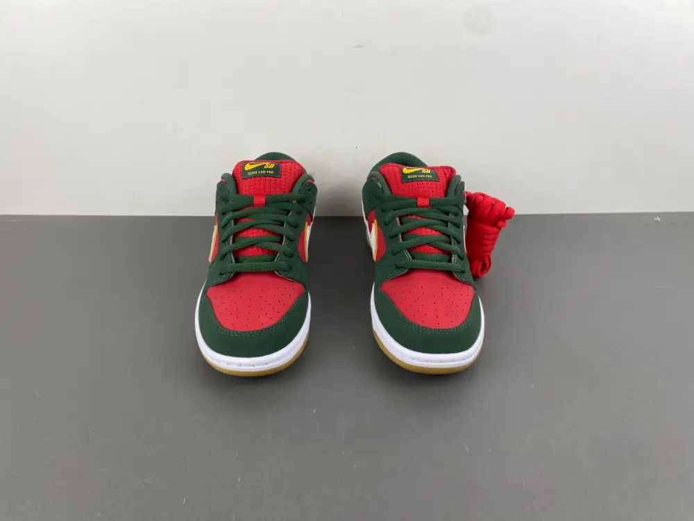 Nike SB Dunk Low PRM 