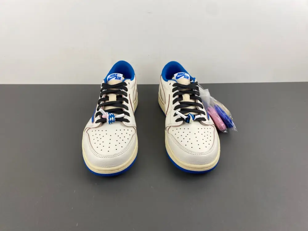 Travis Scott x Fragment x Air Jordan 1 Low OG 