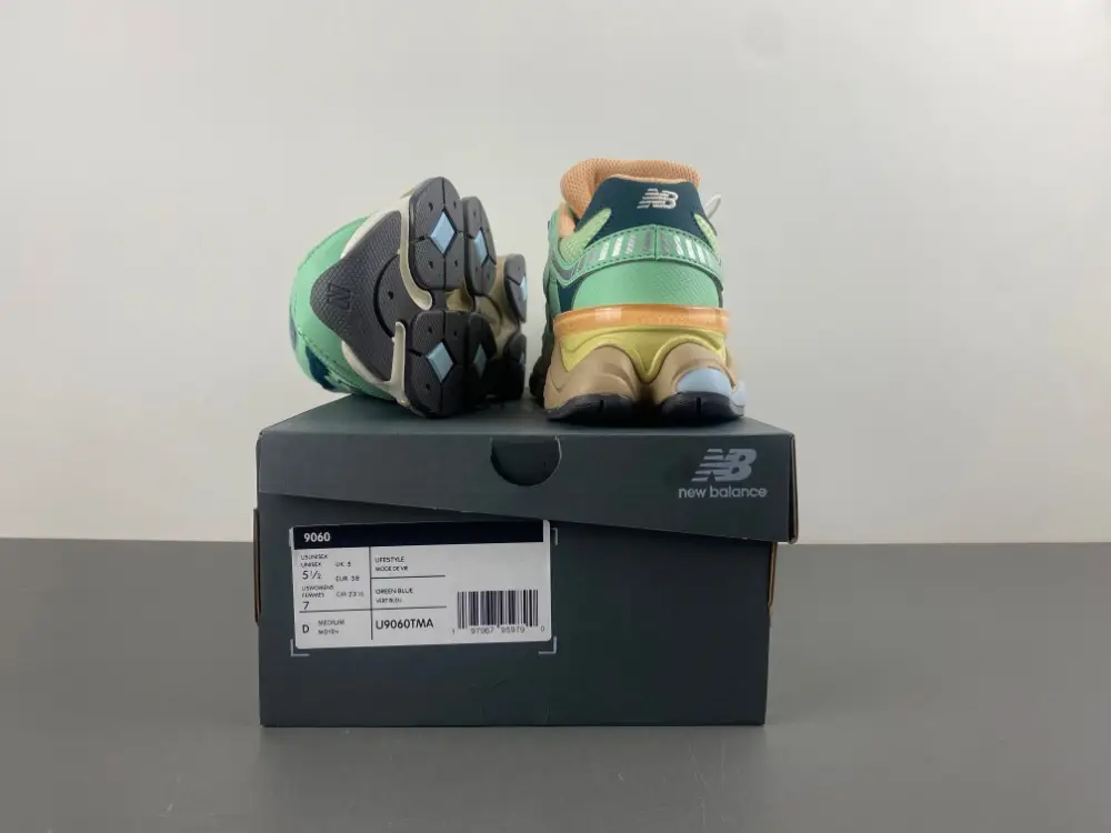 New Balance 9060 ' 