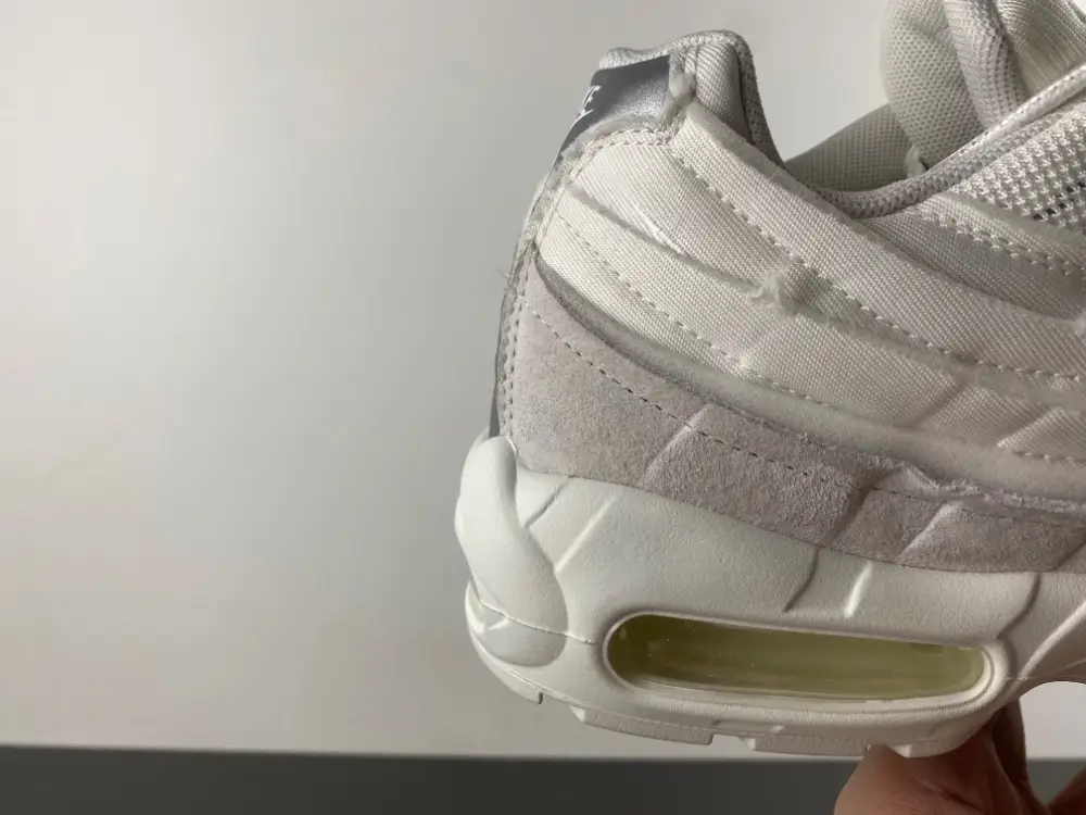 Comme des Garçons x Air Max 95 
