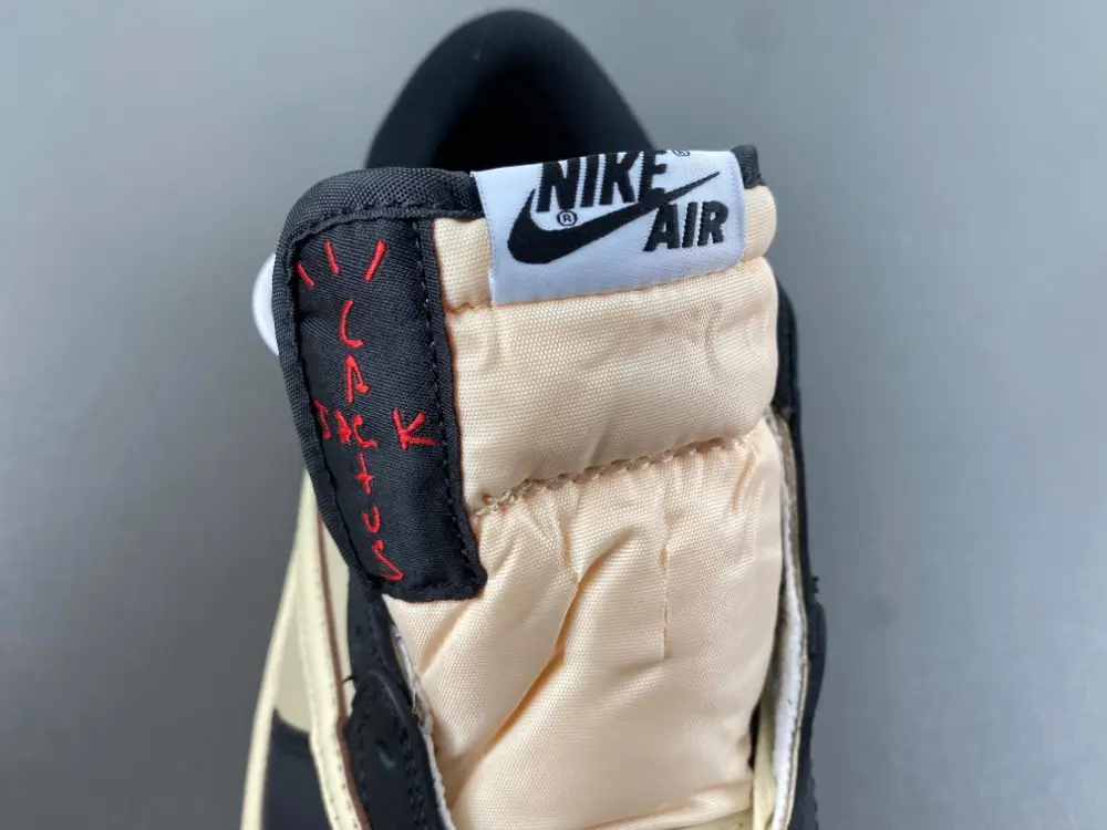 Travis Scott x Air Jordan 1 Retro Low OG SP 'Pale Vanilla 