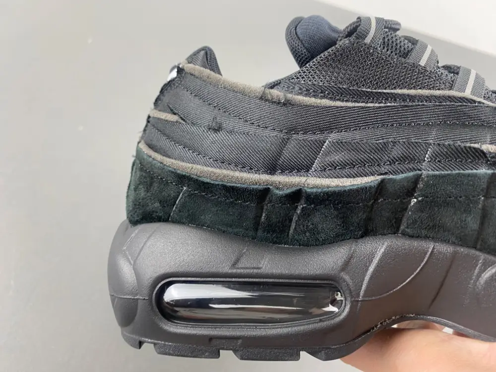 Comme des Garçons x Air Max 95 'Black' 