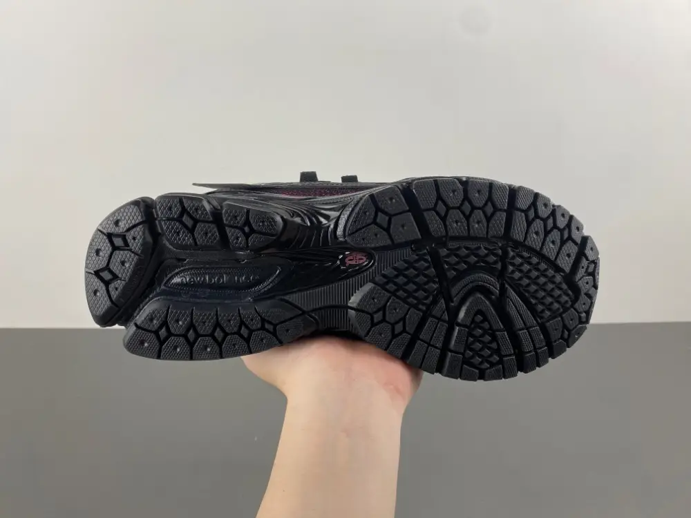 New Balance M 