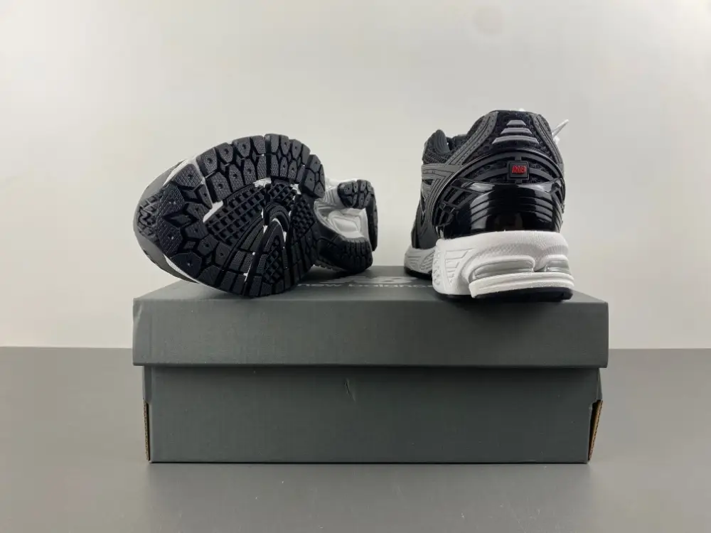 New Balance 1906A 
