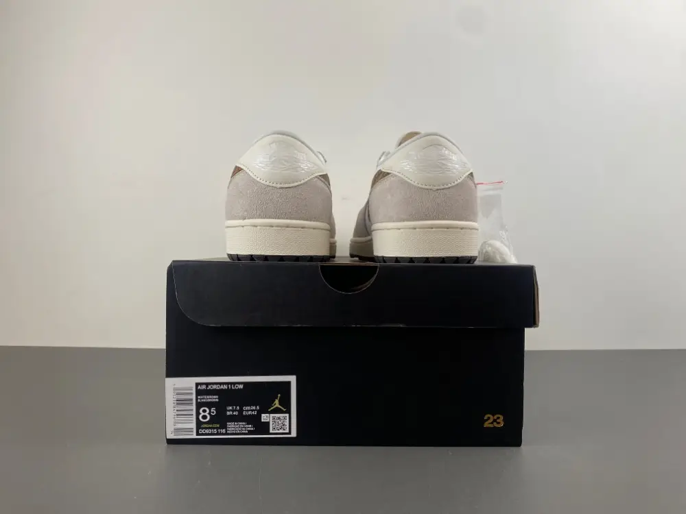Air Jordan 1 Low 