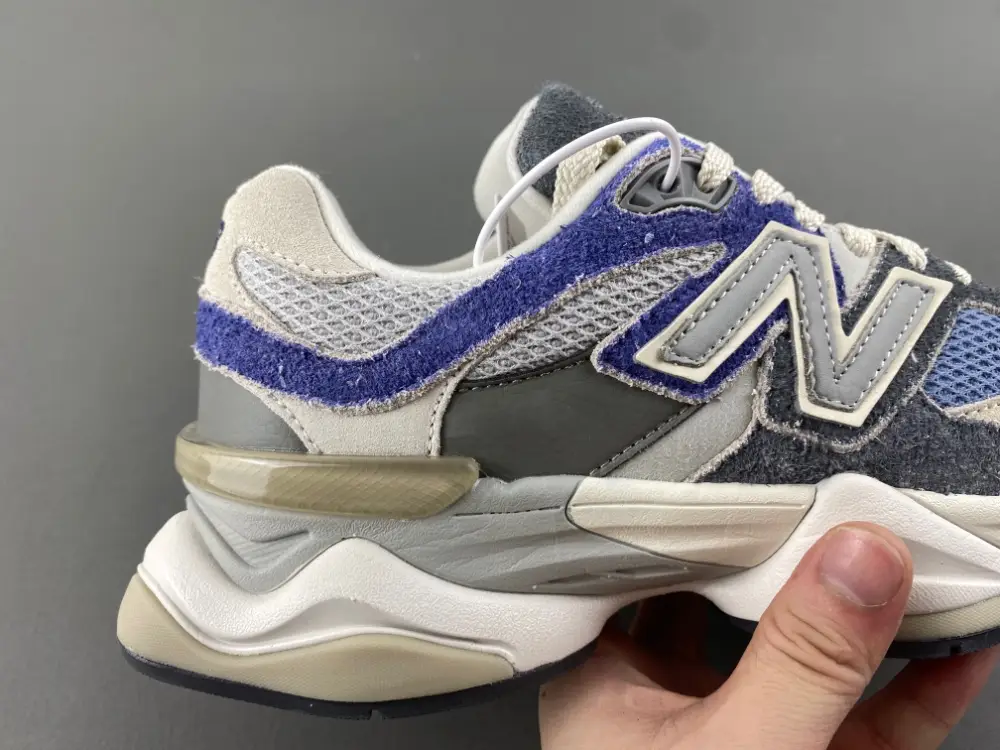 New Balance 9060 ' 