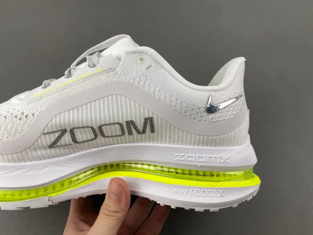 Nike Pegasus Premium   ZoomX  Air Zoom 