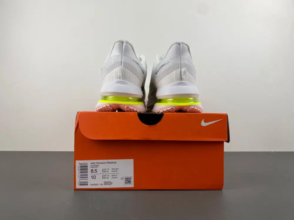 Nike Pegasus Premium   ZoomX  Air Zoom 