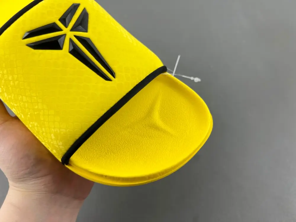 Nike Kobe Offcourt Slide 
