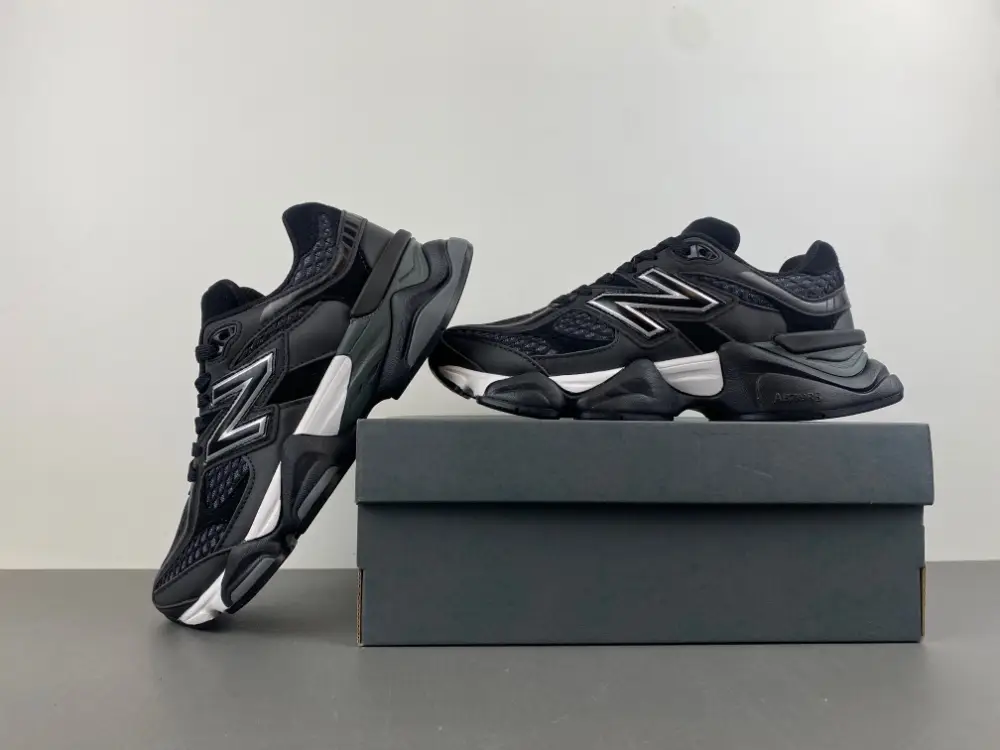 New Balance 9060 ' 