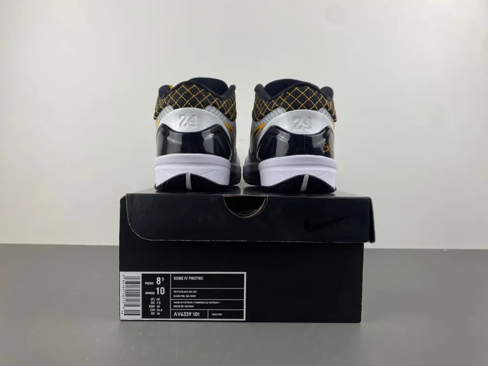 Nike Kobe 4 Protro 