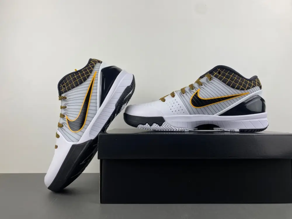 Nike Kobe 4 Protro 
