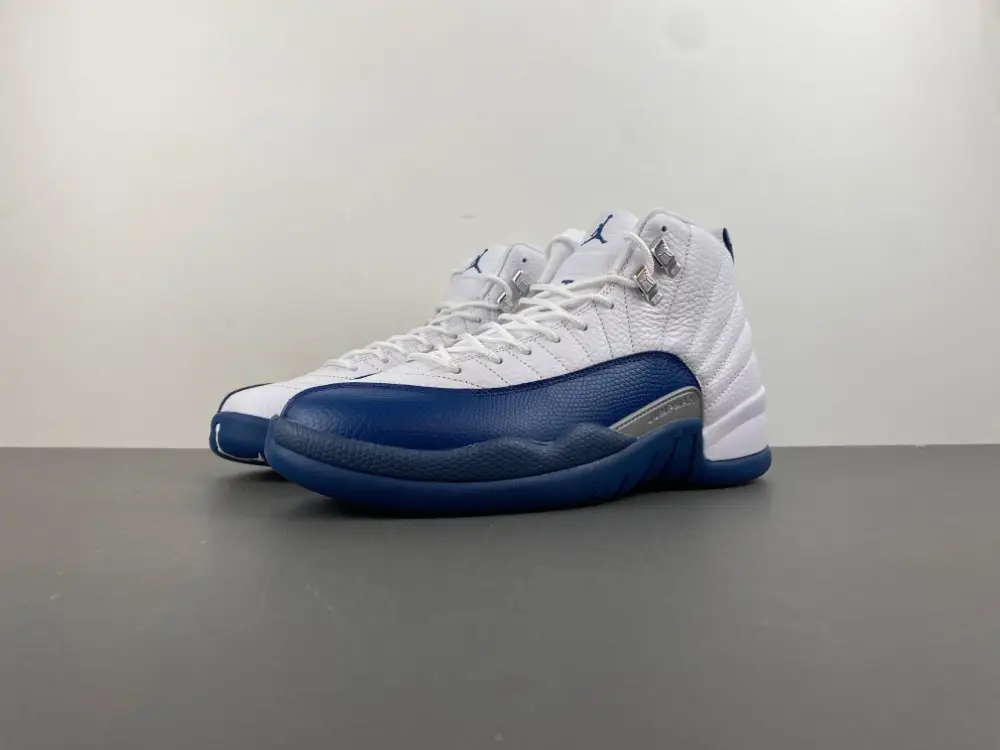 Air Jordan 12 