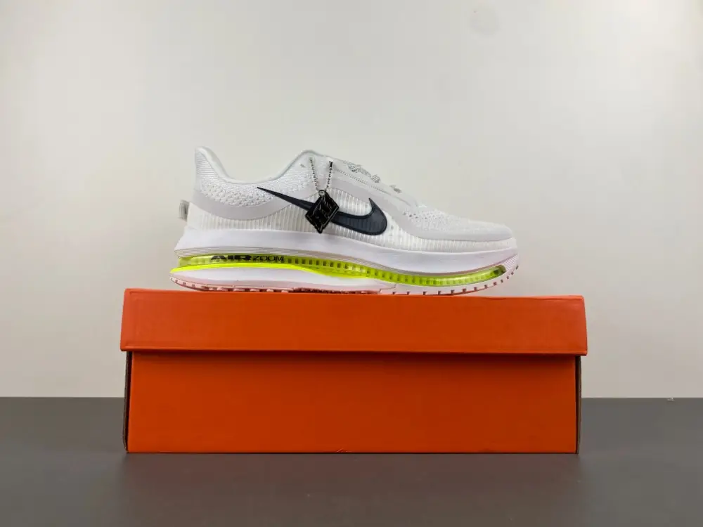 Nike Pegasus Premium   ZoomX  Air Zoom 