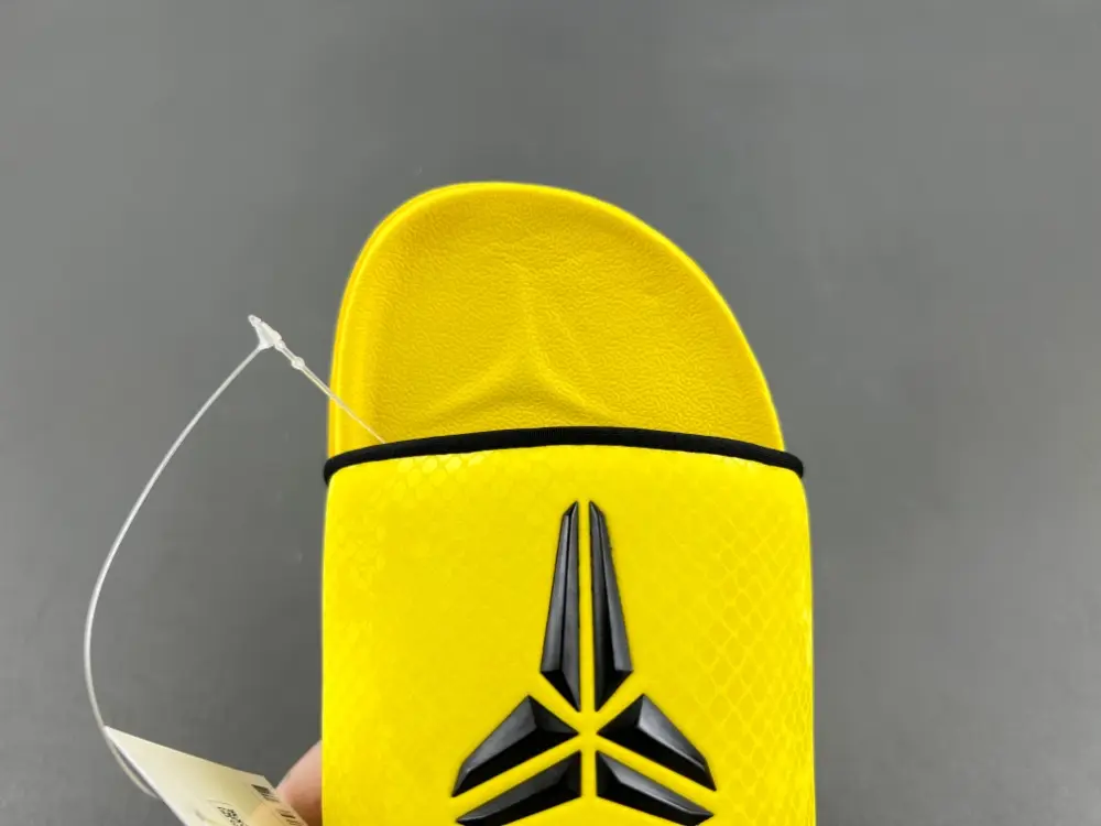 Nike Kobe Offcourt Slide 