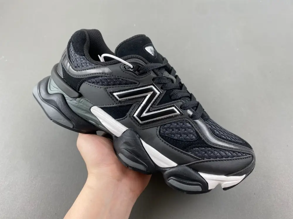 New Balance 9060 ' 