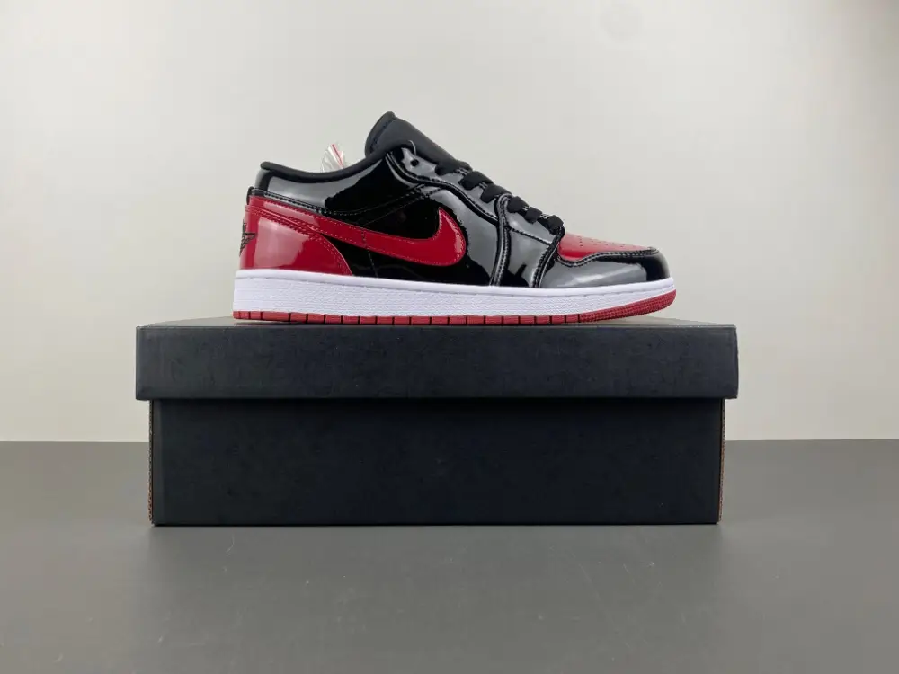 Air Jordan 1 Low 