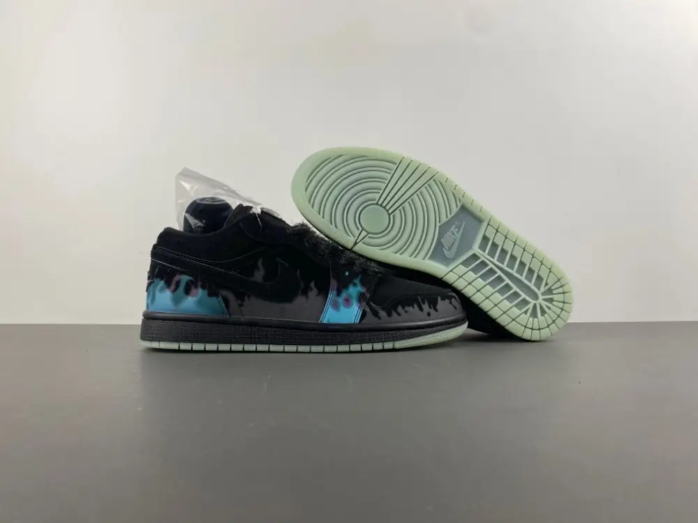 Air Jordan 1 Low 