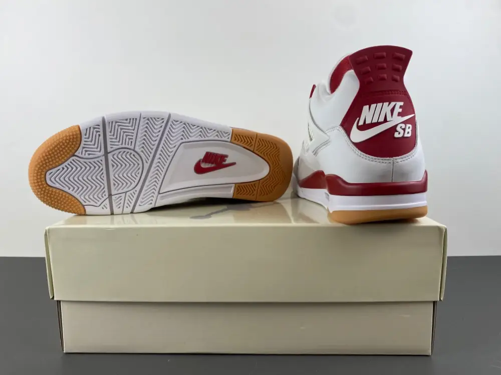 Nike SB x Air Jordan 4 Retro SP 'Varsity Red' SB 